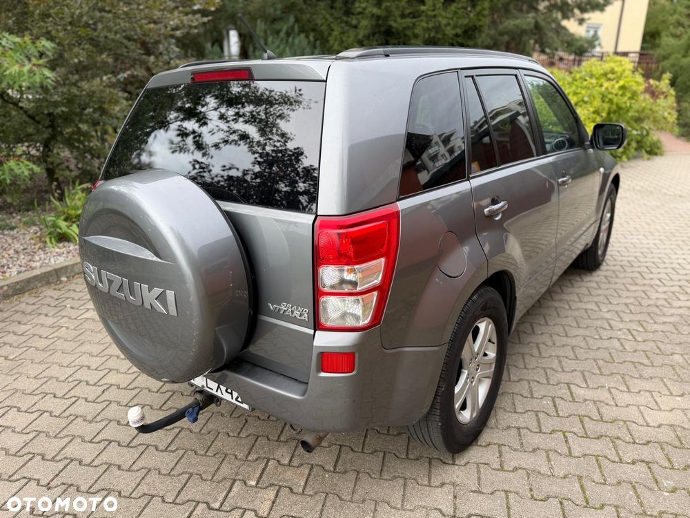 Suzuki Grand Vitara 2.0 De luxe - 7