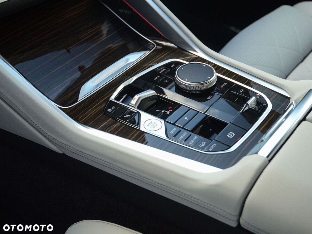 BMW X6 - 27
