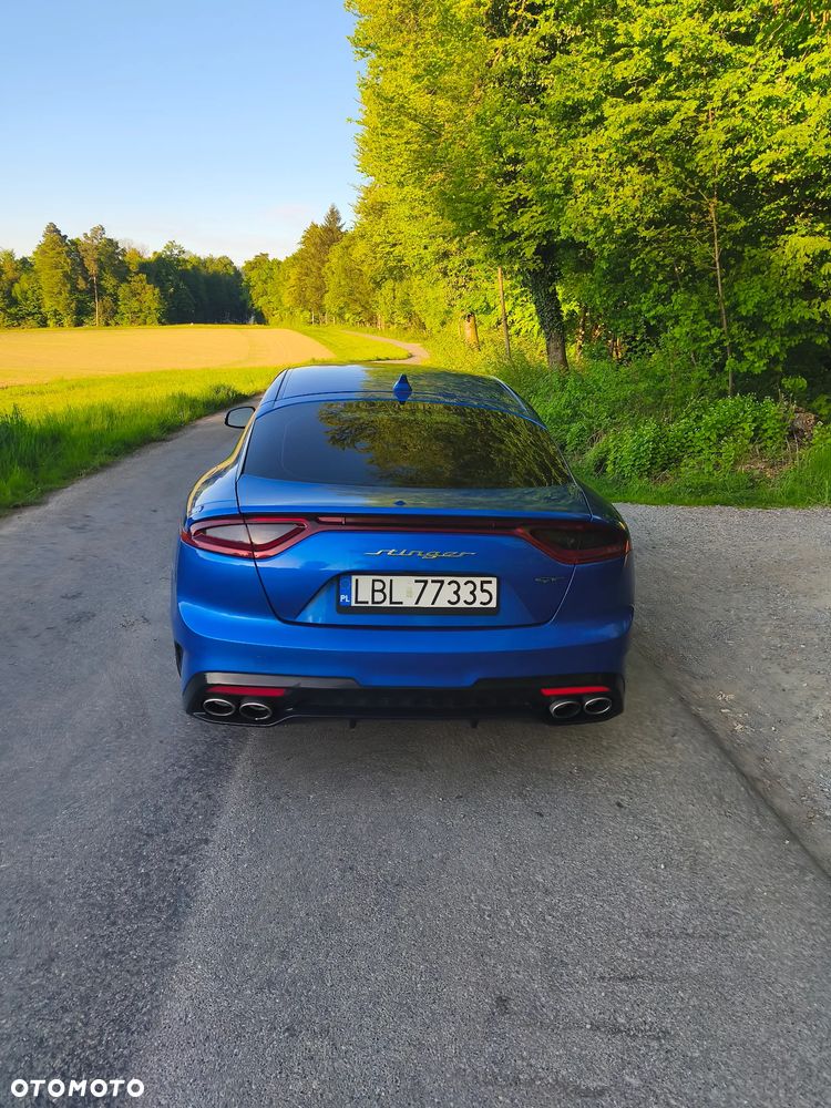 Kia Stinger - 9