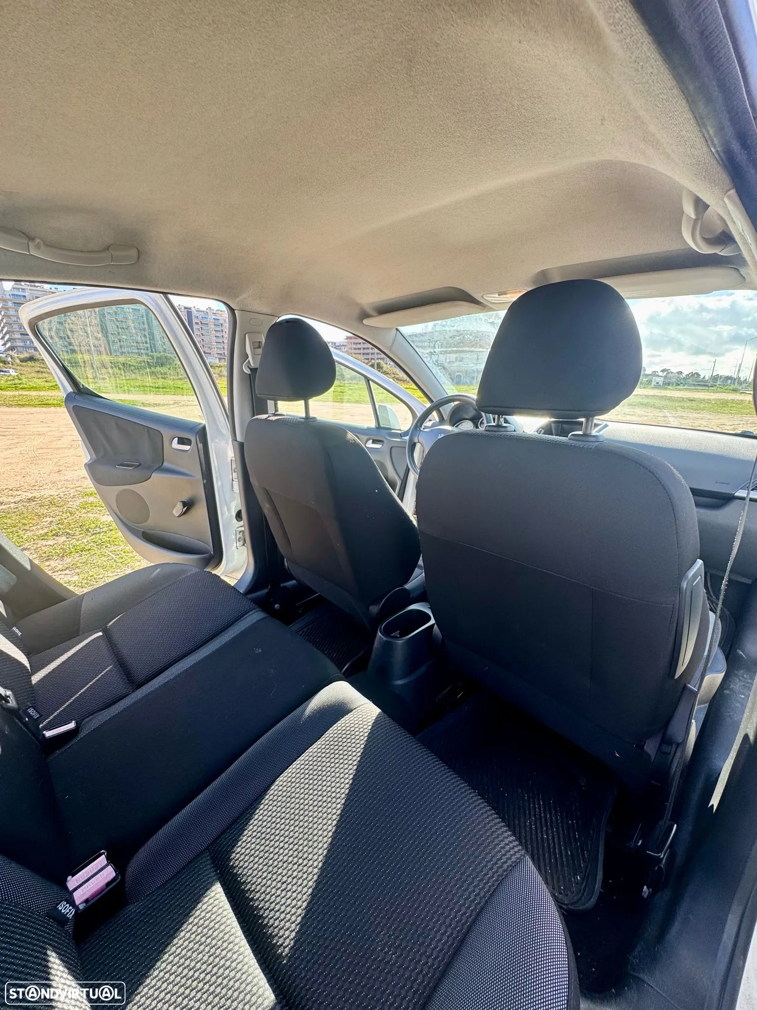 Peugeot 207 1.4 HDi WIP Nav - 12