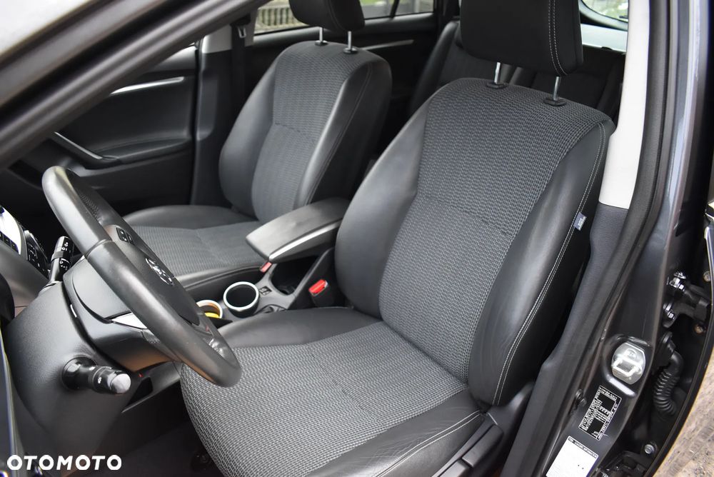 Toyota Verso 1.8 7-Sitzer Executive - 19