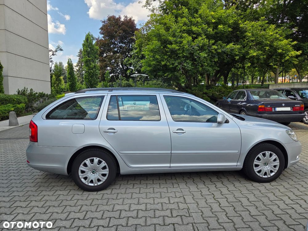 Skoda Octavia 1.4 TSI Ambiente - 6
