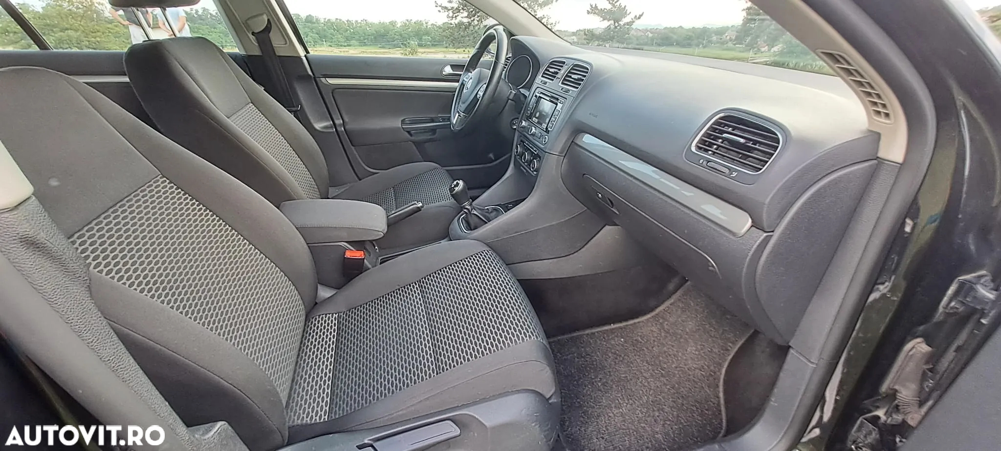 Volkswagen Golf Variant 1.6 TDI BlueMotion Technology Comfortline - 8