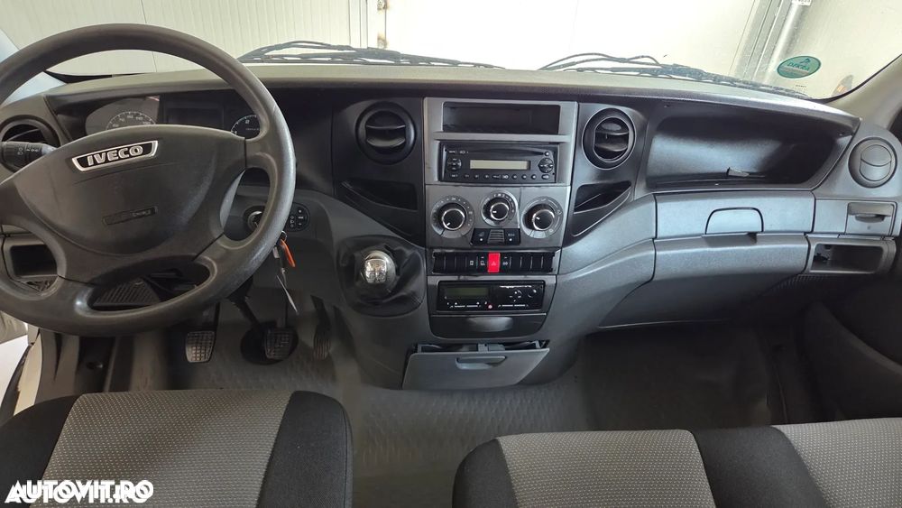 Iveco Daily 35S13, 7 locuri, platforma cu obloane , AC - 9
