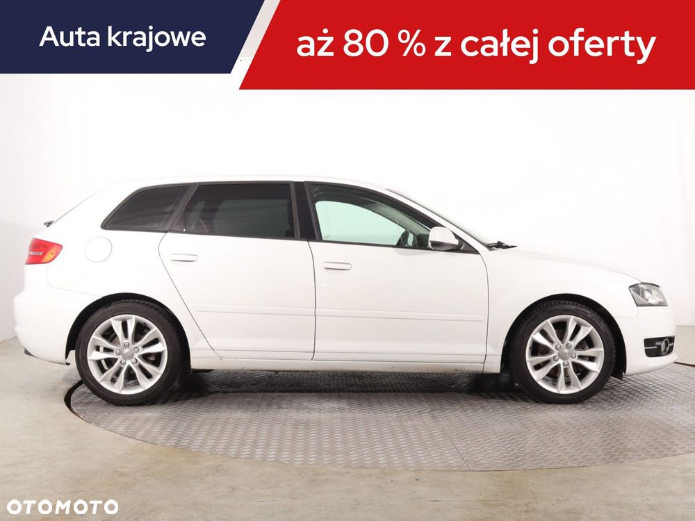 Audi A3 Sportback - 8