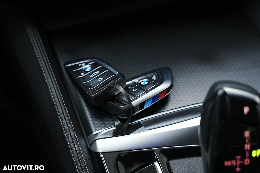 BMW Seria 5 520i AT - 18