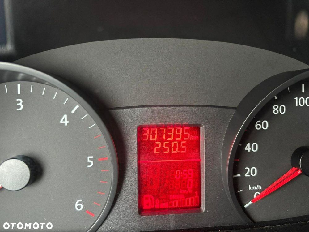 Volkswagen Crafter - 25