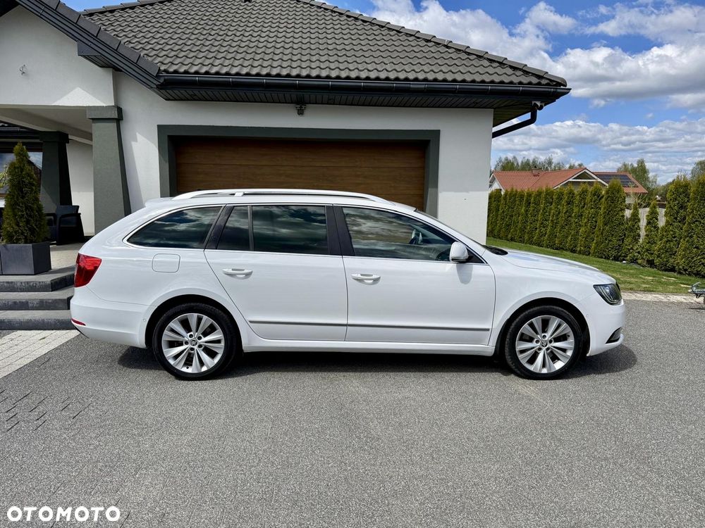 Skoda Superb 2.0 TDI Green tec 4x4 DSG Exclusive - 8