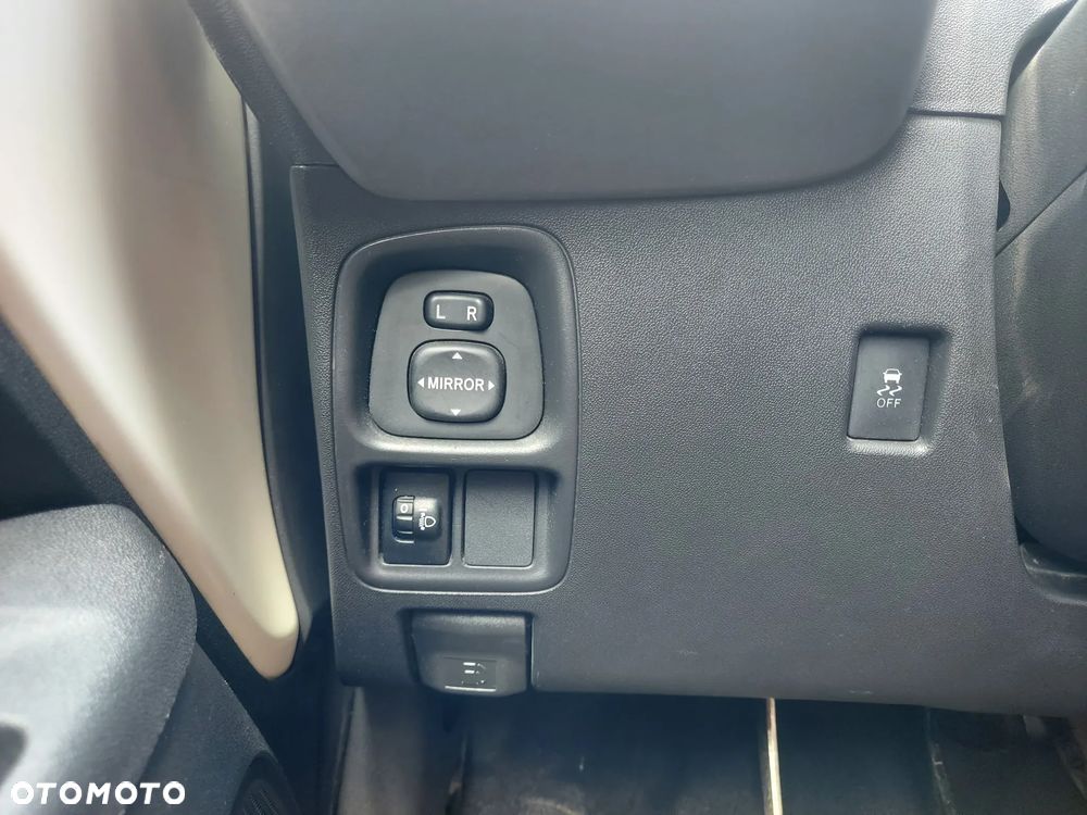 Toyota Aygo x-play - 19