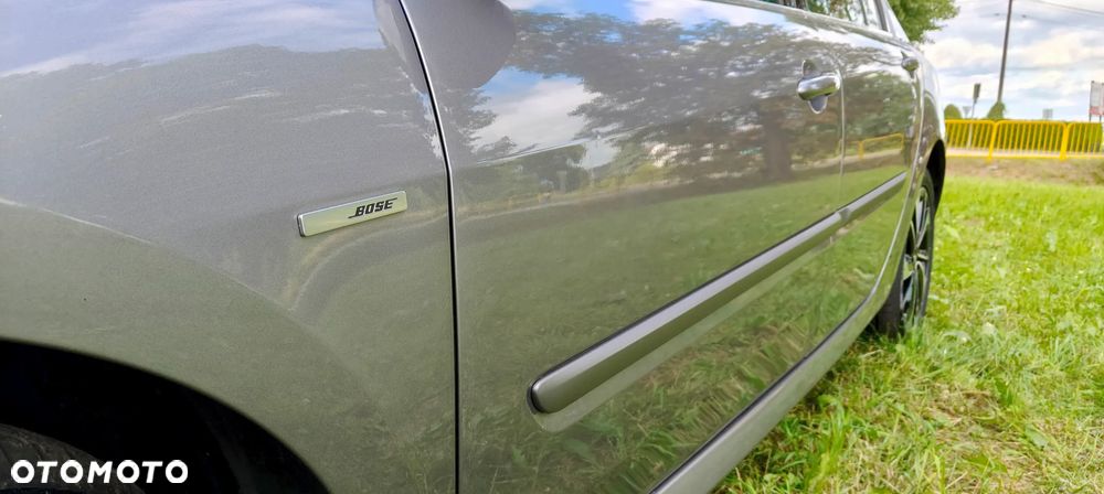 Renault Laguna dCi 150 FAP Start-Stop Bose Edition - 11