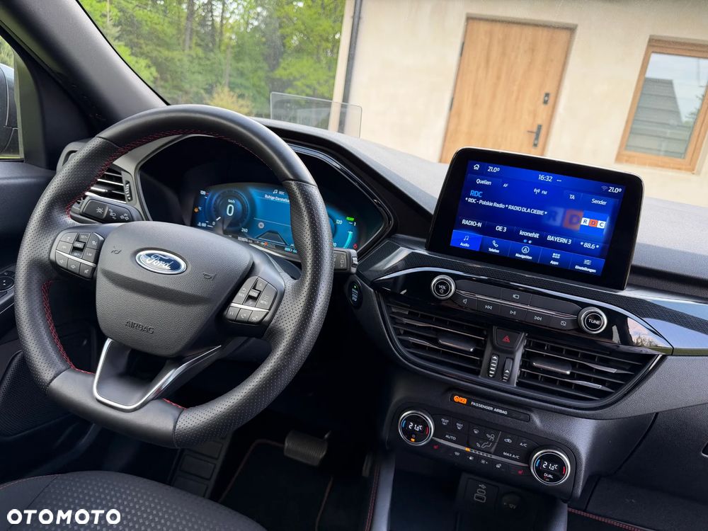 Ford Kuga 2.5 Duratec PHEV ST-LINE X - 37