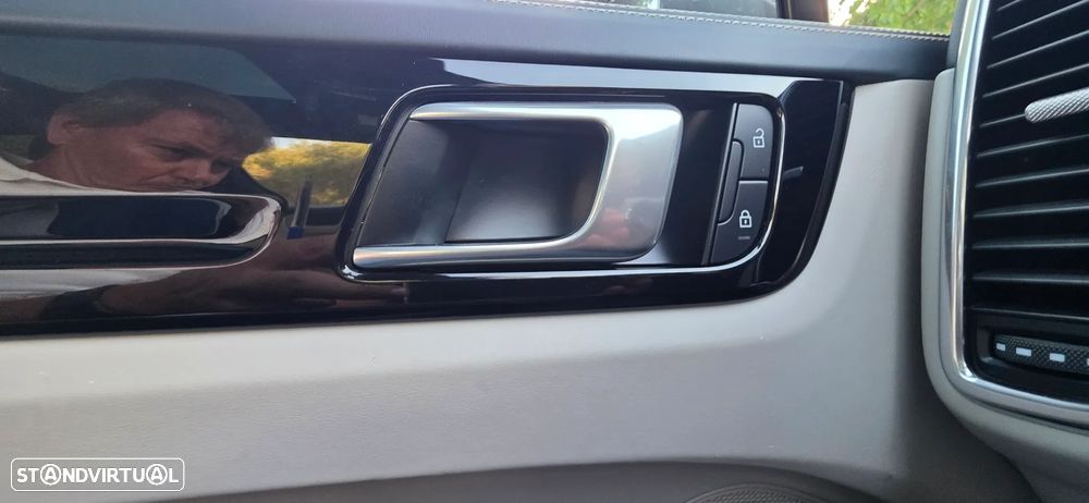 Porsche Cayenne E-Hybrid - 41