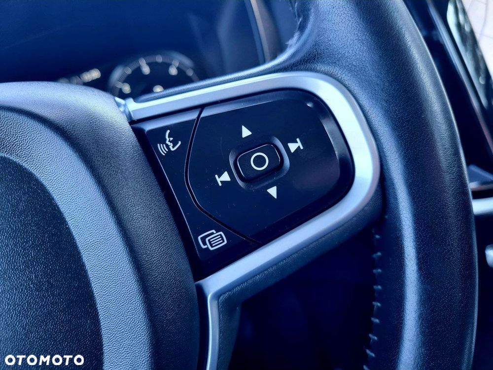 Volvo V60 D4 Momentum - 18