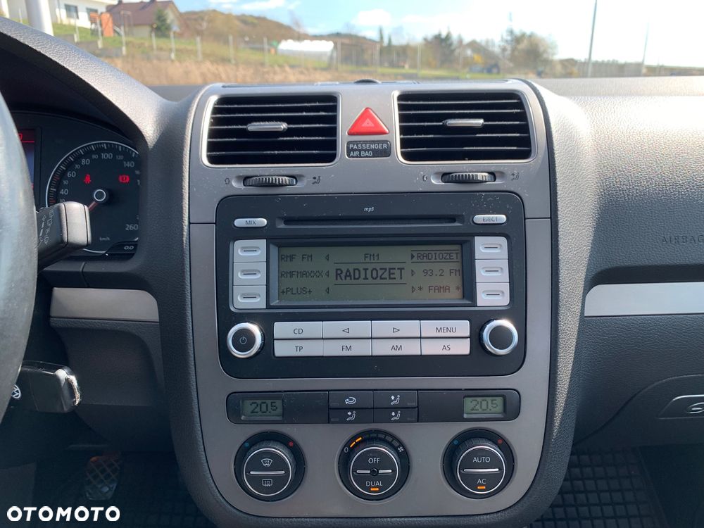 Volkswagen Golf - 13