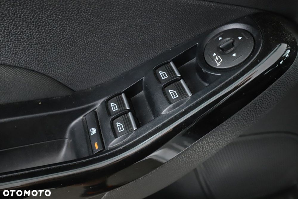 Ford Fiesta - 16