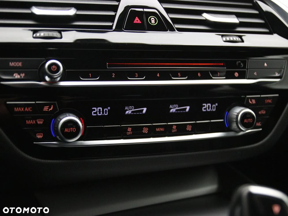 BMW Seria 5 520d Luxury Line - 20