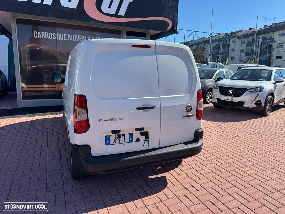 Fiat Doblo Outro - 25