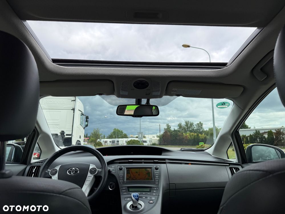 Toyota Prius 1.8 HSD Prestige - 34