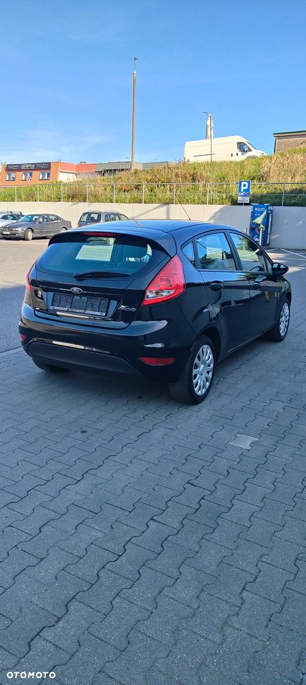 Ford Fiesta - 23