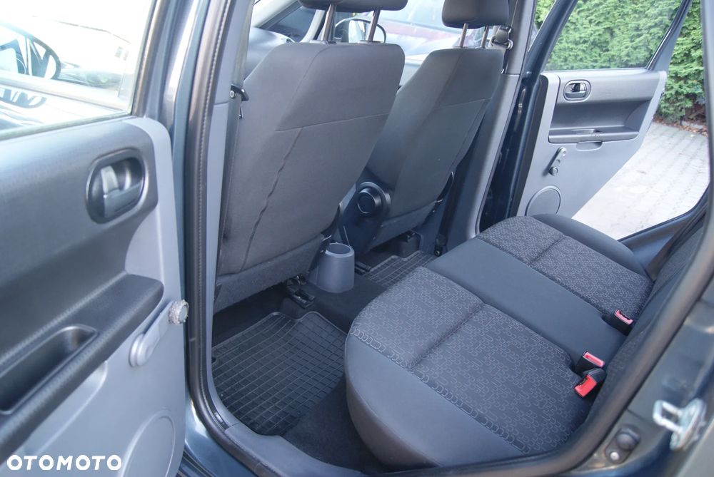 Mitsubishi Colt 1.1 Inform - 15