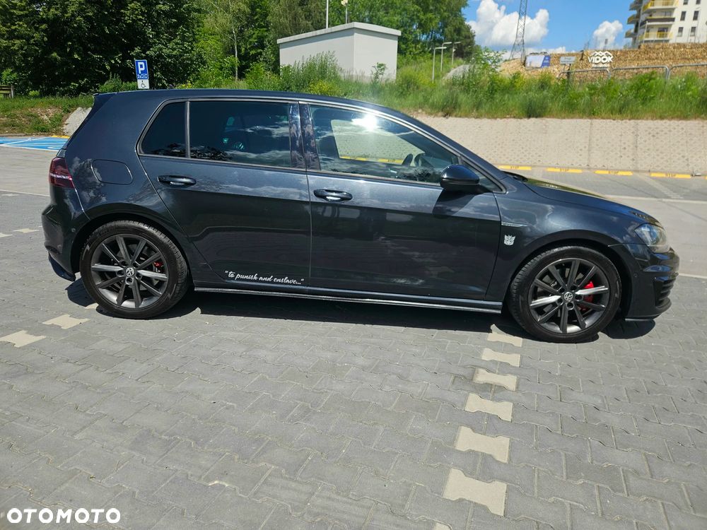 Volkswagen Golf - 13