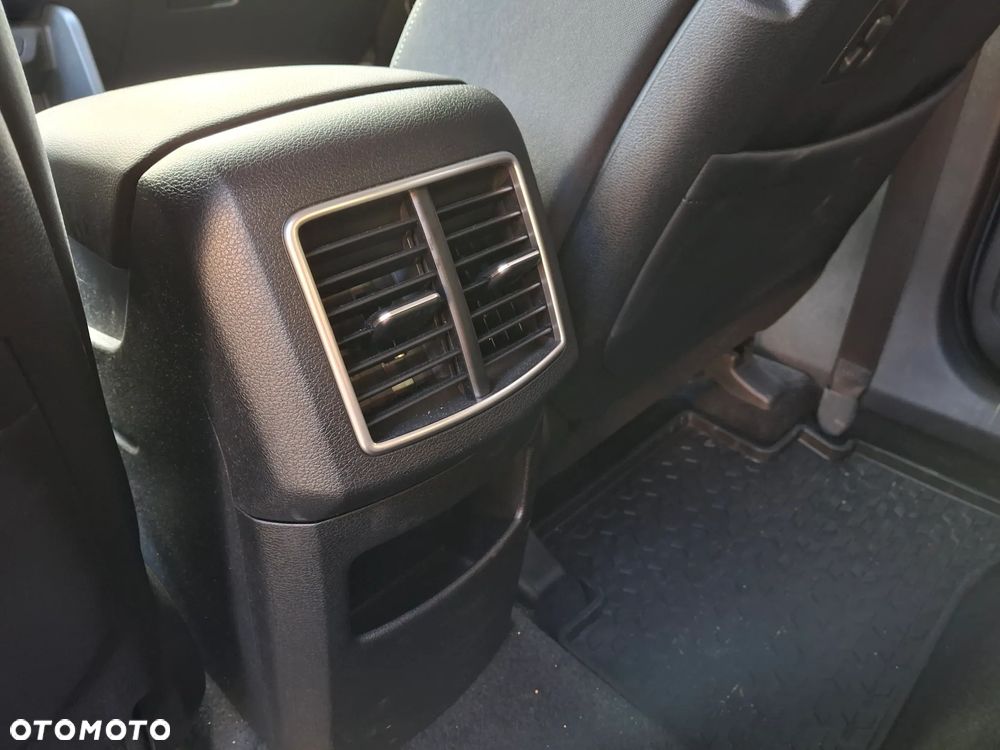 Kia Sportage 1.6 T-GDI L 2WD - 27