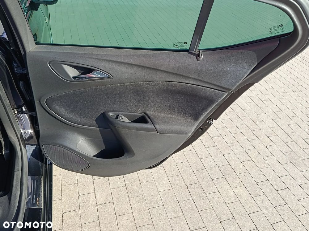 Opel Astra 1.6 D (CDTI) Dynamic - 34