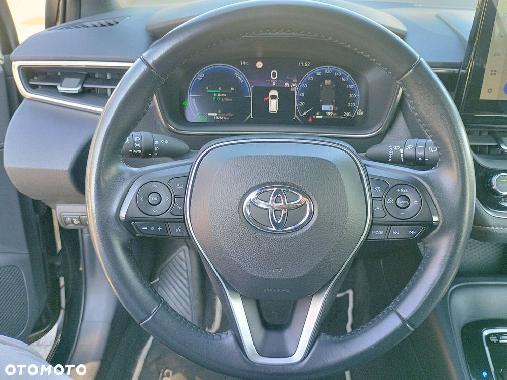 Toyota Corolla 1.8 Hybrid Comfort - 17