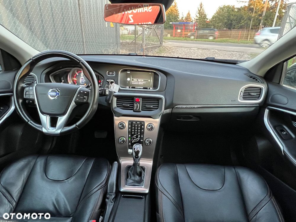 Volvo V40 Cross Country D3 Geartronic Momentum - 9