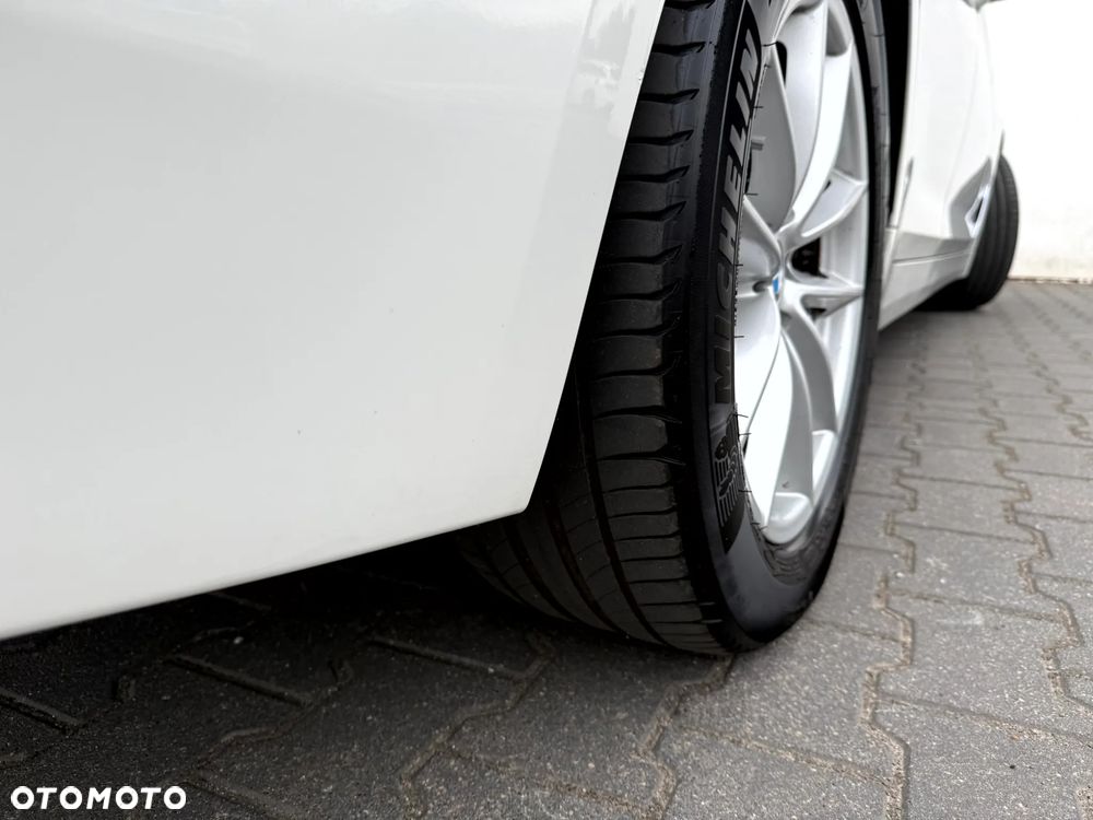 BMW Seria 5 520d Sport Line sport - 36