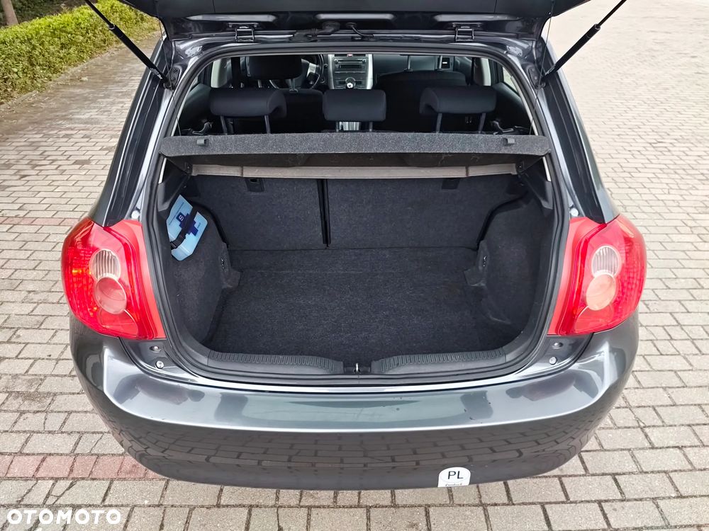 Toyota Auris 1.6 VVT-i Sol - 21