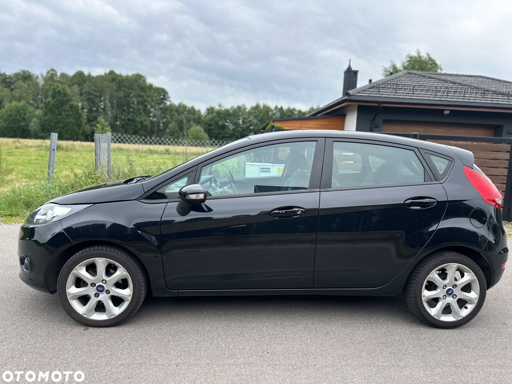 Ford Fiesta 1.4 Autom Trend - 17