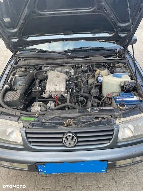 Volkswagen Passat - 13