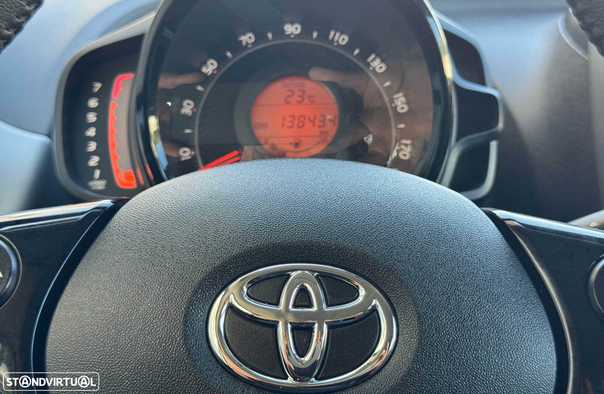 Toyota Aygo 1.0 X-Play+X-Touch - 19
