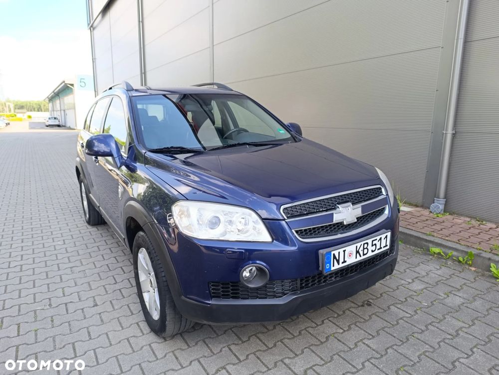 Chevrolet Captiva 2.4 4WD 7 Sitzer LT - 2