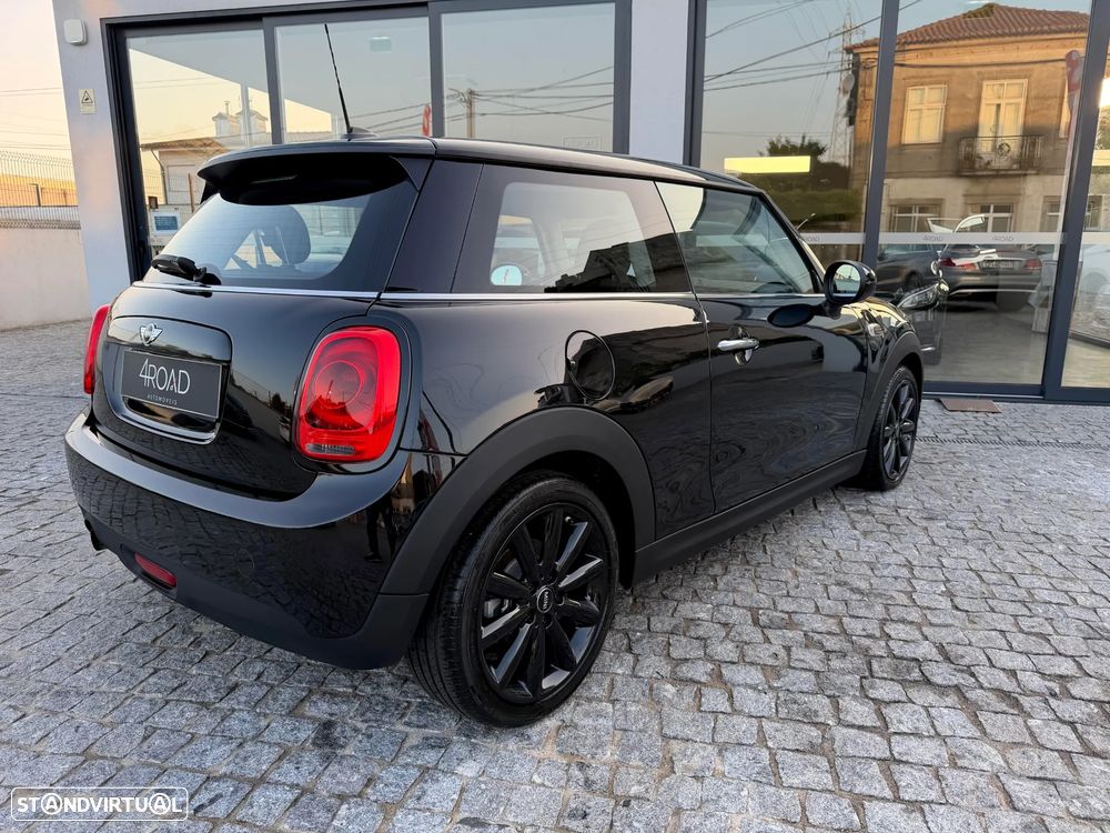 MINI 3 Portas One D - 24