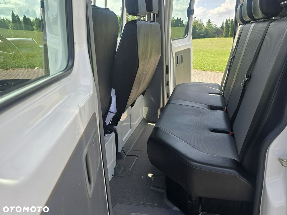 Volkswagen Crafter - 28