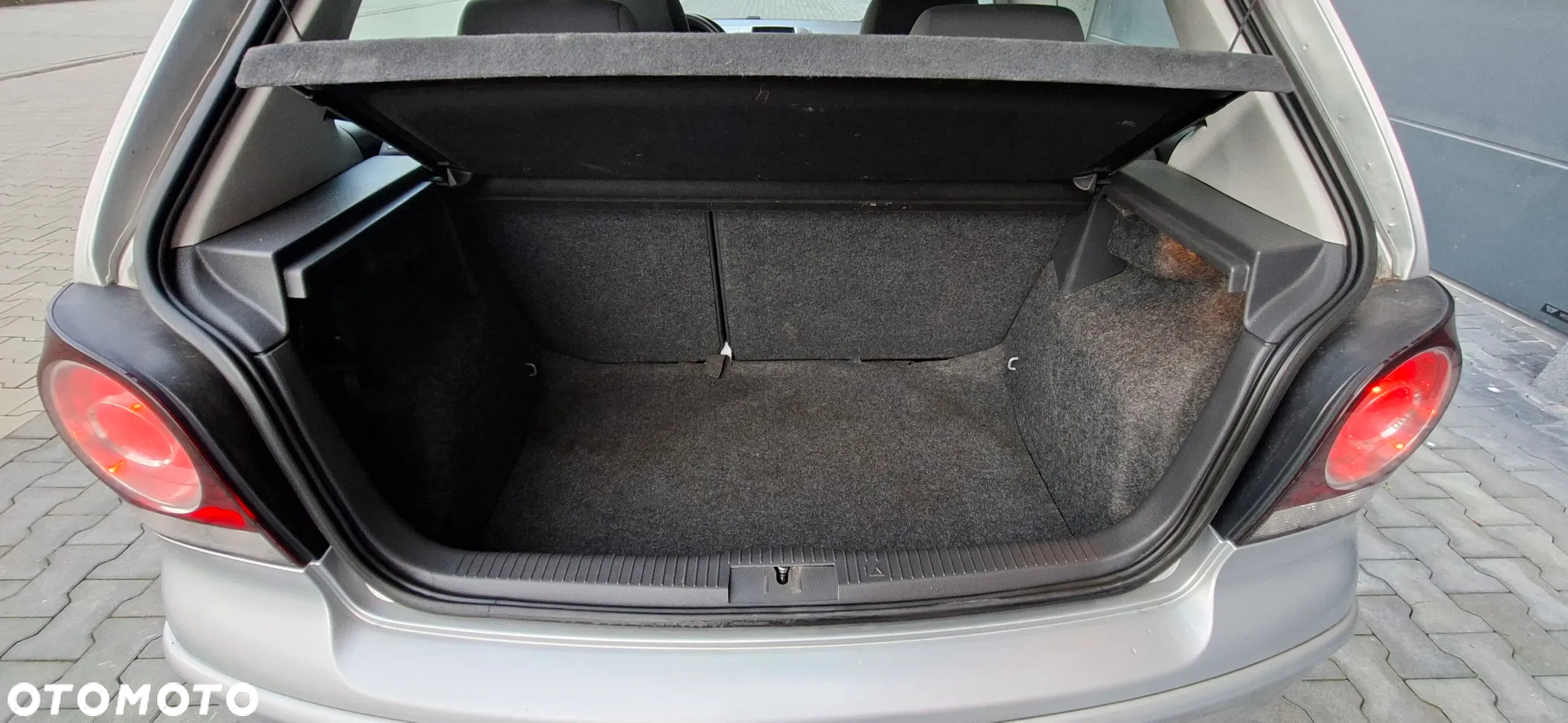 Volkswagen Polo 1.9 TDI Sportline - 24