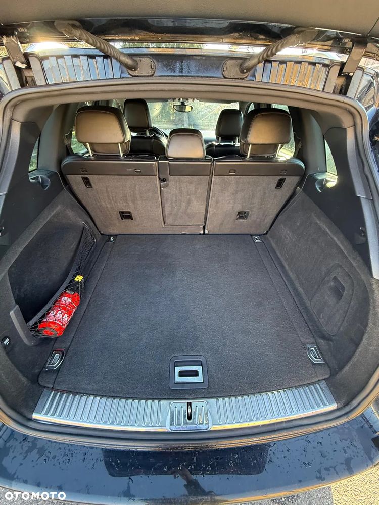Porsche Cayenne - 22