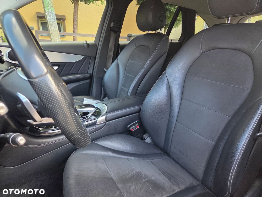 Mercedes-Benz GLC 250 d 4Matic 9G-TRONIC AMG Line - 26