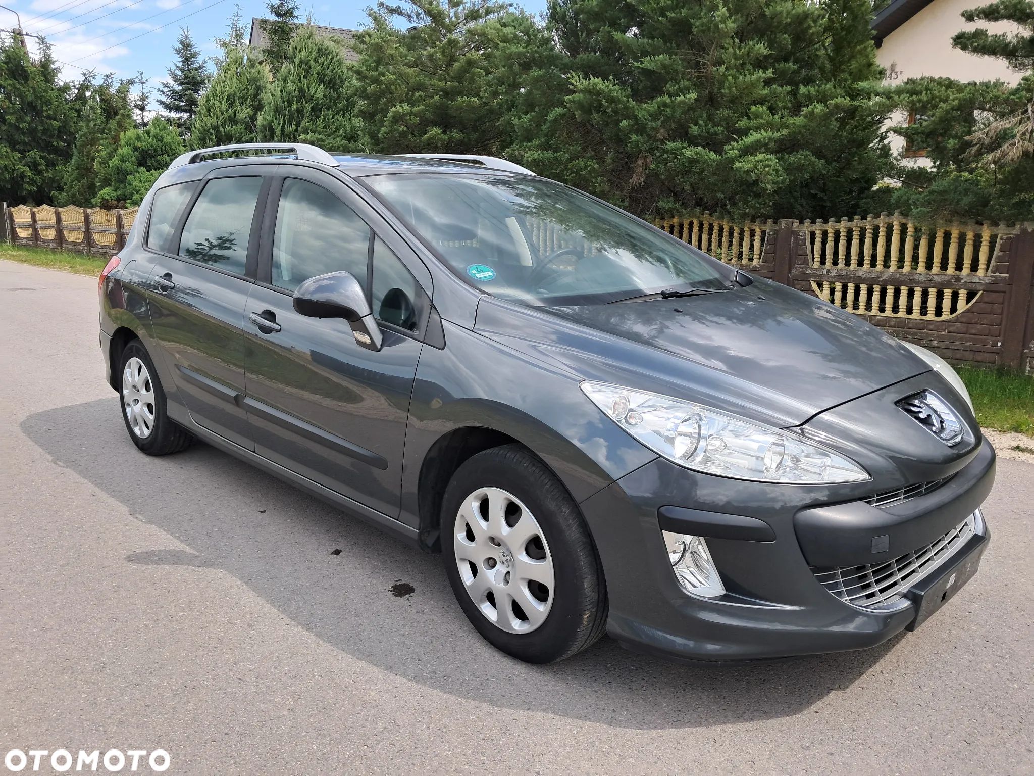Peugeot 308 - 1