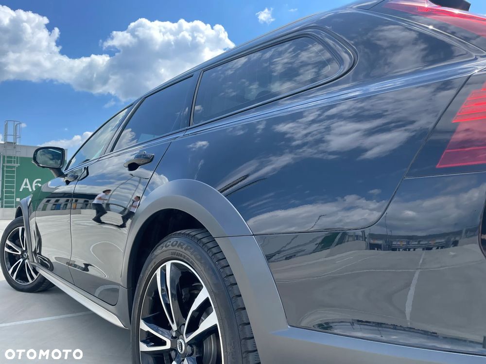 Volvo V90 Cross Country B5 D AWD Pro - 16