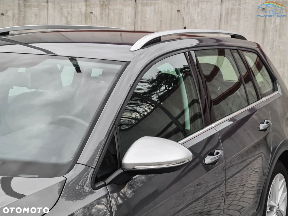 Volkswagen Golf - 6
