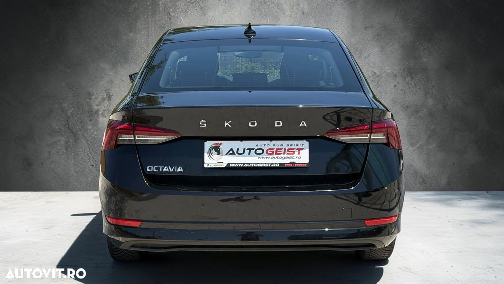 Skoda Octavia 2.0 TDI DSG Ambition - 7