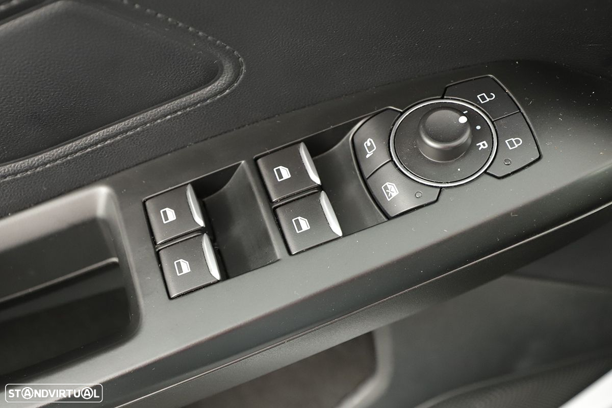 Ford Focus 1.0 EcoBoost MHEV Connected Design - 20