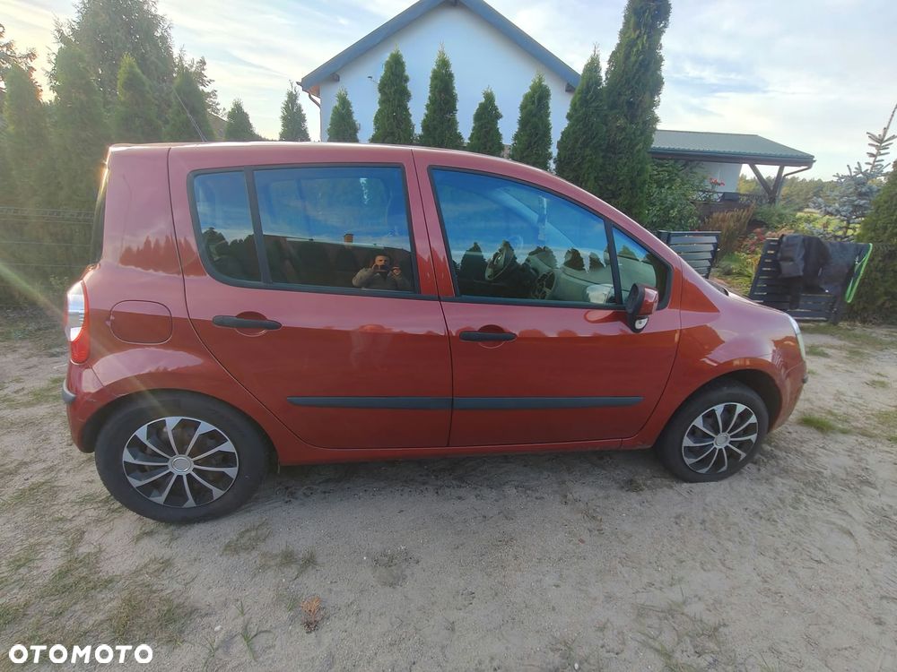 Renault Modus - 1