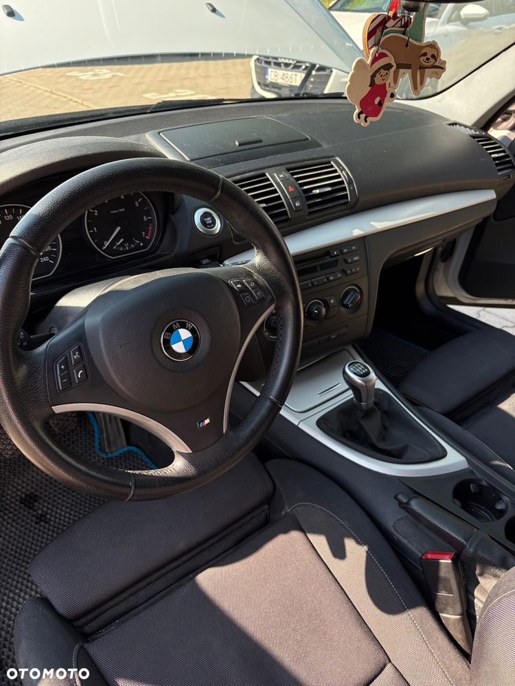 BMW Seria 1 - 27