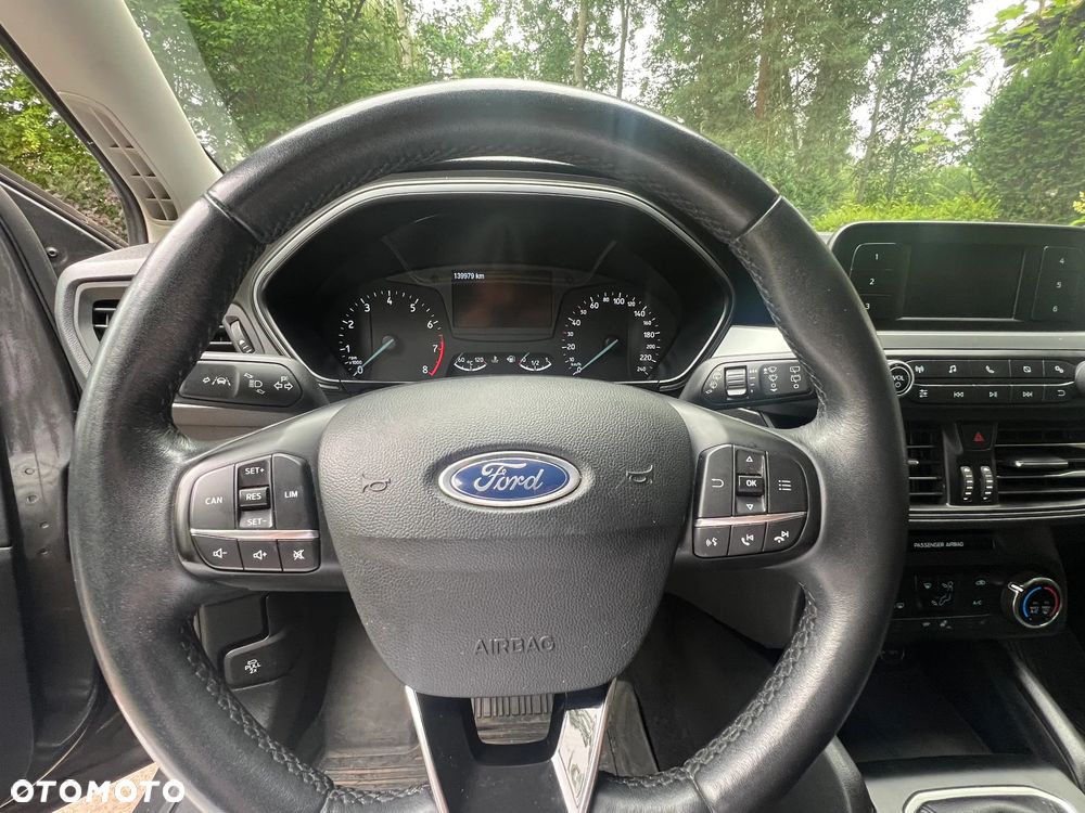 Ford Focus 1.0 EcoBoost Trend ASS - 16
