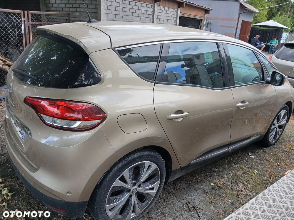 Renault Grand Scenic - 4