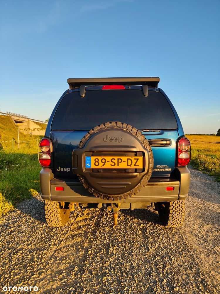 Jeep Cherokee - 9